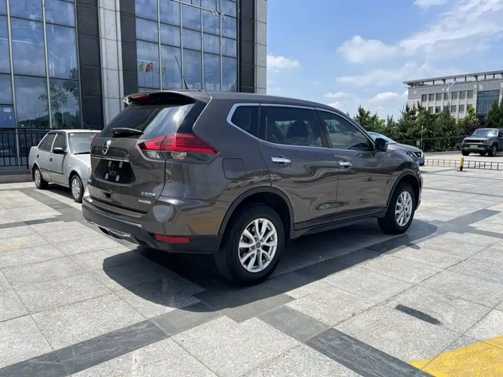 Nissan X-Trail 2018 — фото 6