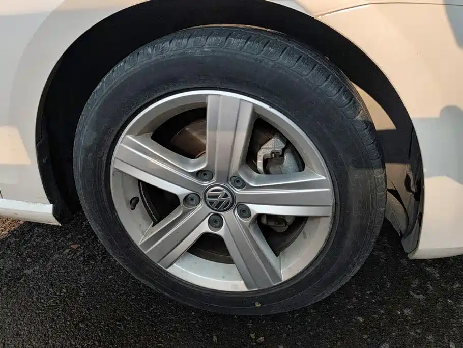 Volkswagen Golf 2014