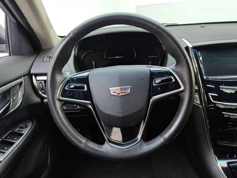 Cadillac ATS-L 2018 — фото 15