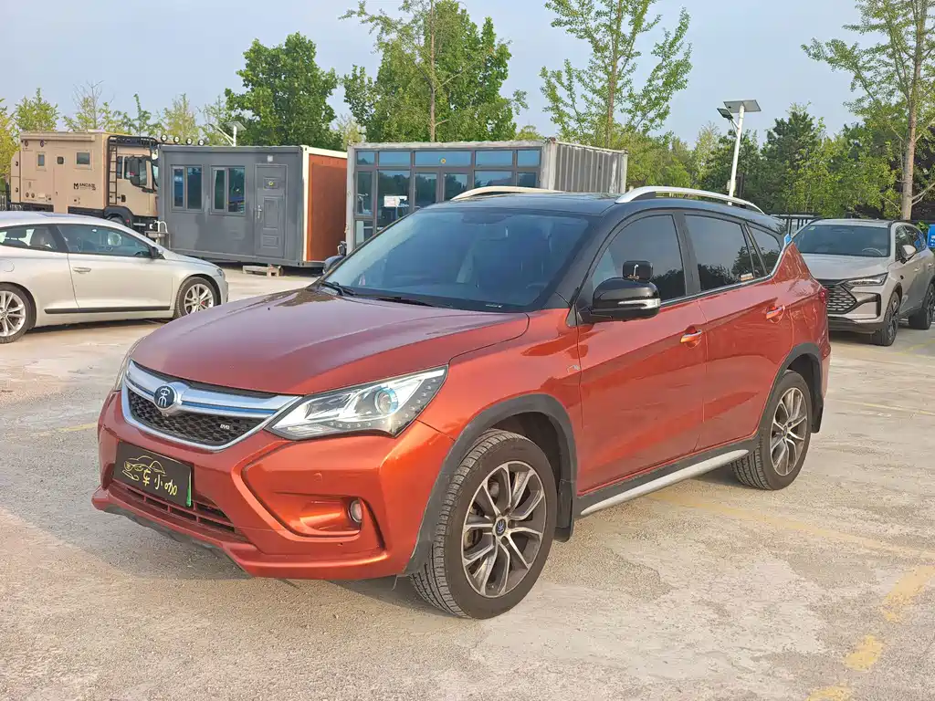 BYD Song New Energy 2017 — фото 1