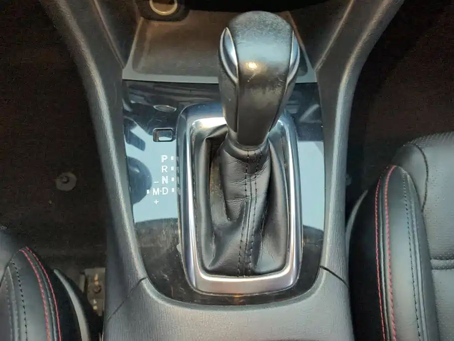 Mazda Atenza 2015 — фото 16