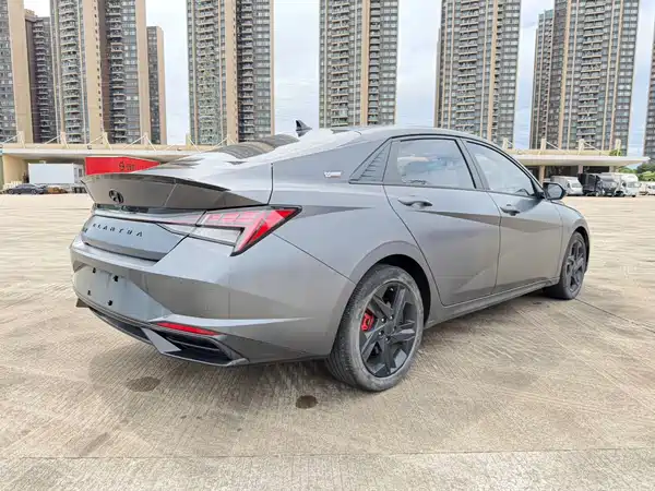 Hyundai Elantra 2023