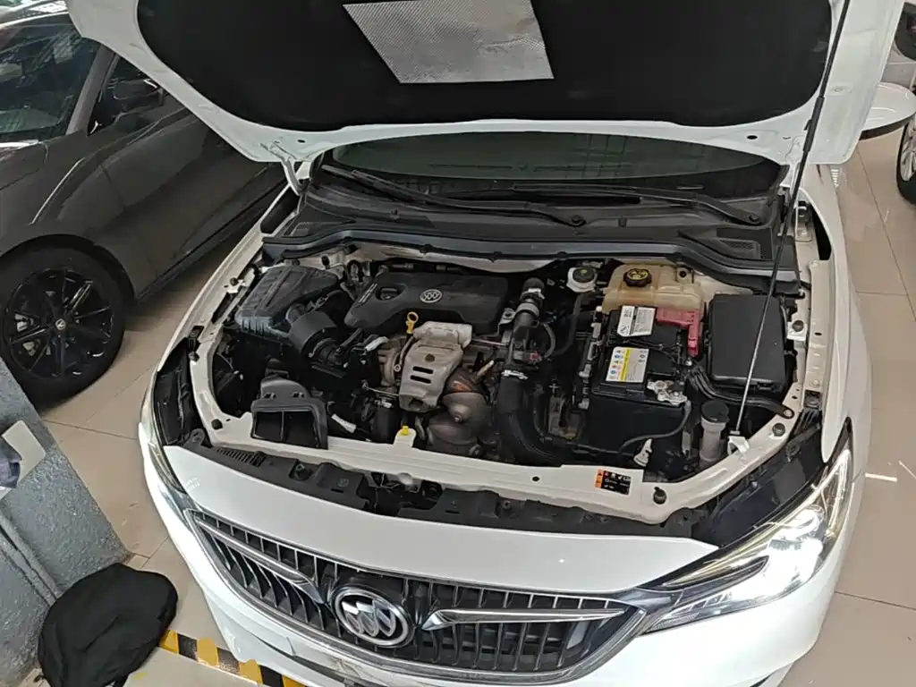 Buick Excelle 2018 — фото 16