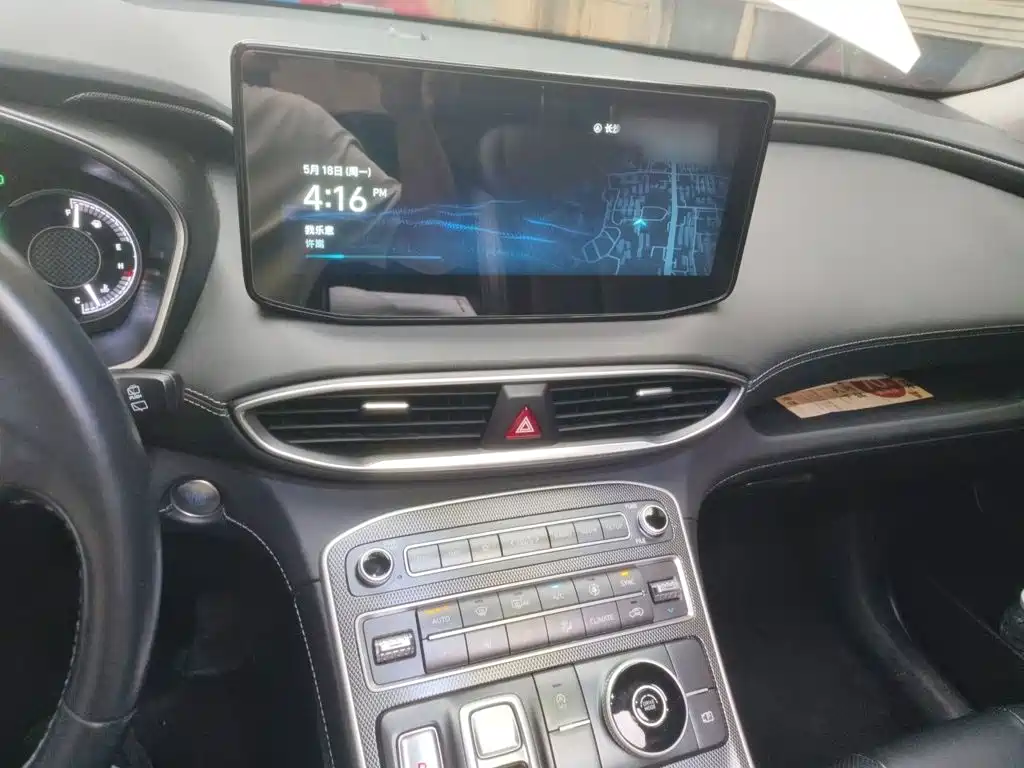 Hyundai Santa Fe 2023