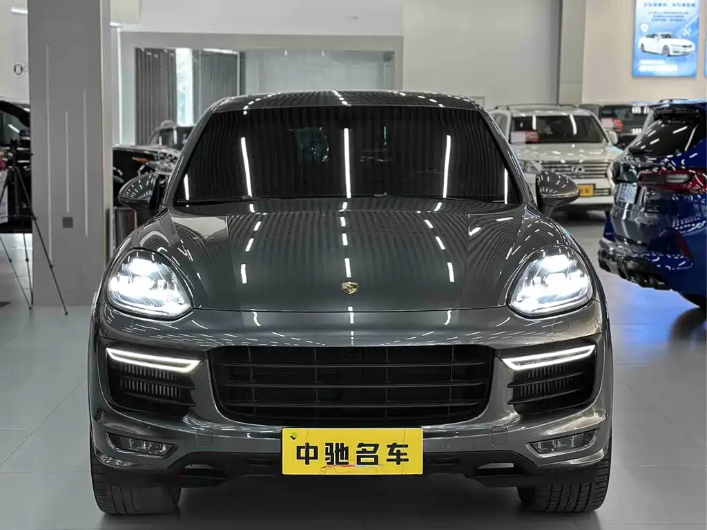 Porsche Cayenne 2016 — фото 2