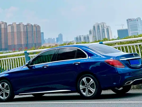 Mercedes-Benz C-Class 2019