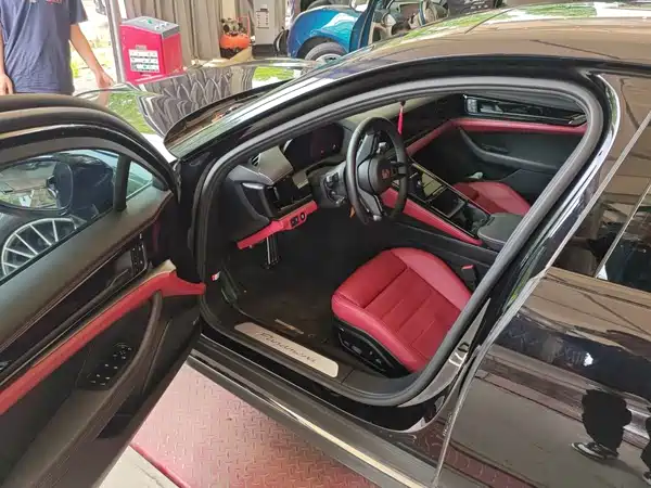 Porsche Panamera 2024