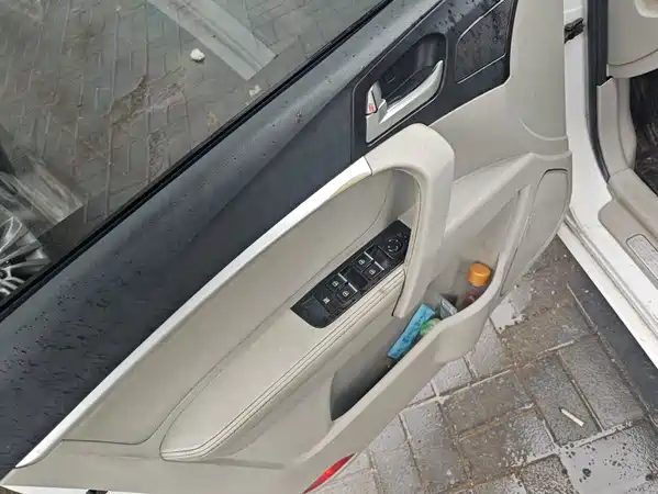 Geely Emgrand 2015