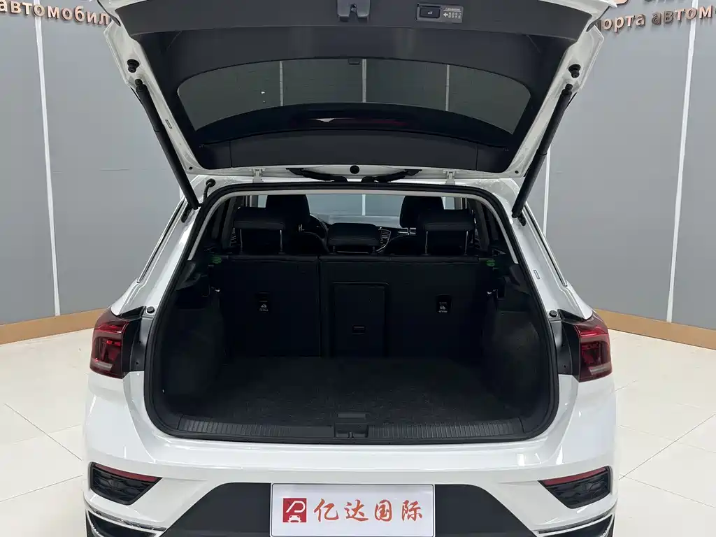 Volkswagen T-Roc 2022 — фото 23