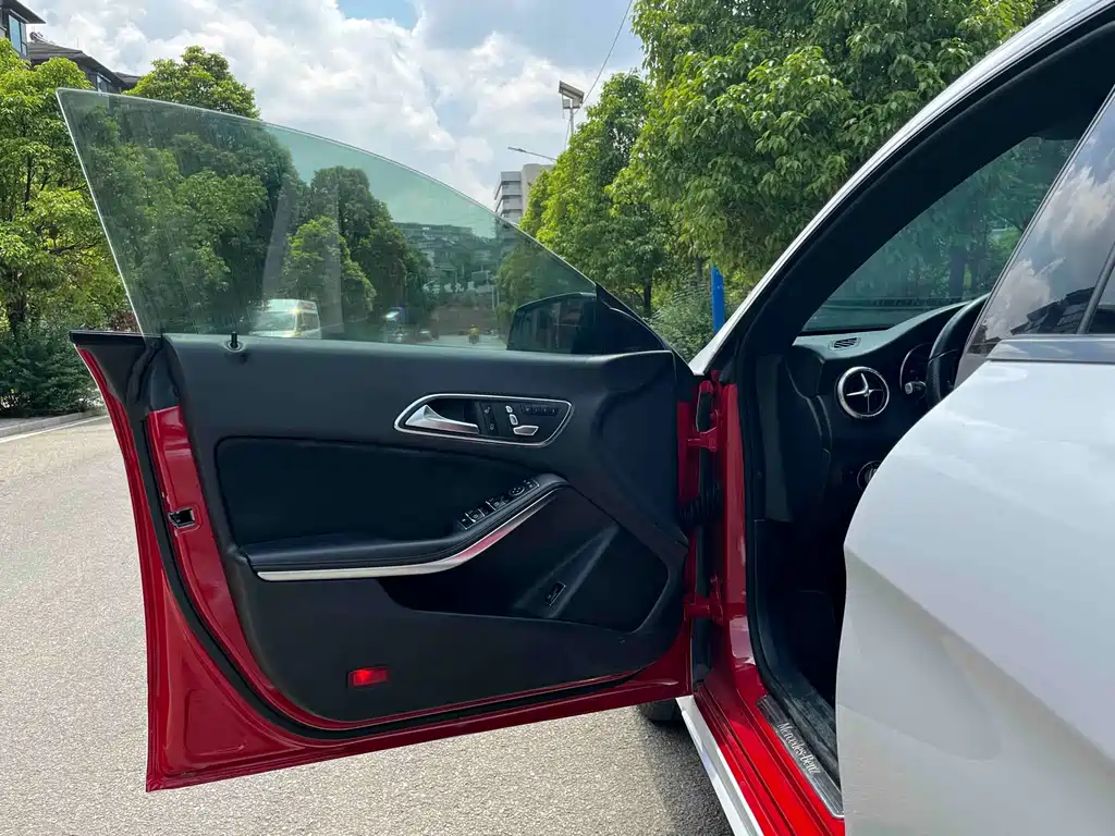 Mercedes-Benz CLA 2018 — фото 11