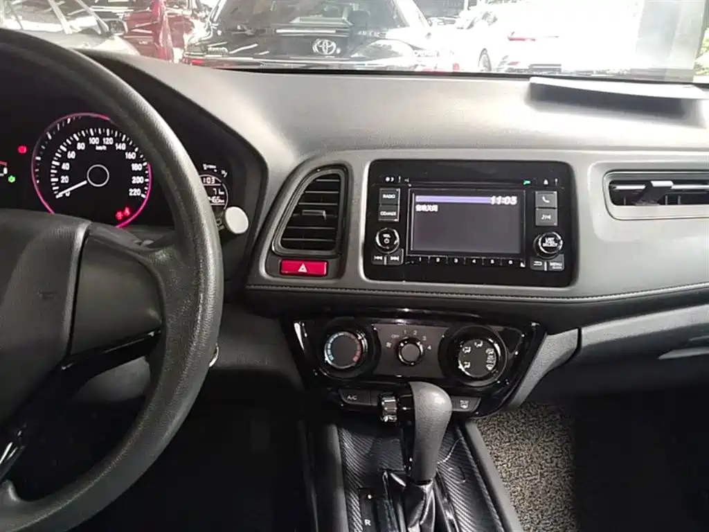 Honda Vezel 2017 — фото 13