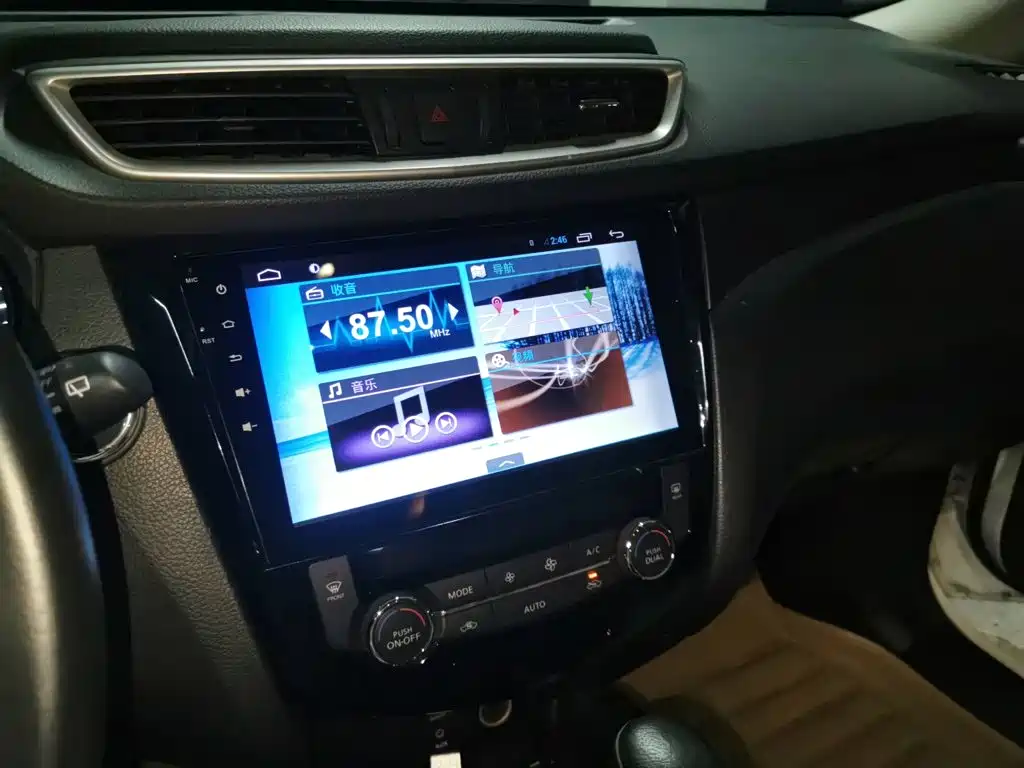 Nissan X-Trail 2015 — фото 14