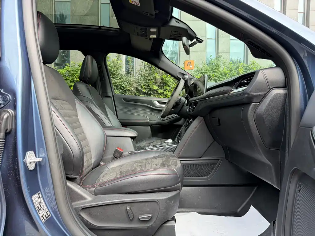 Ford Edge 2020 — фото 15