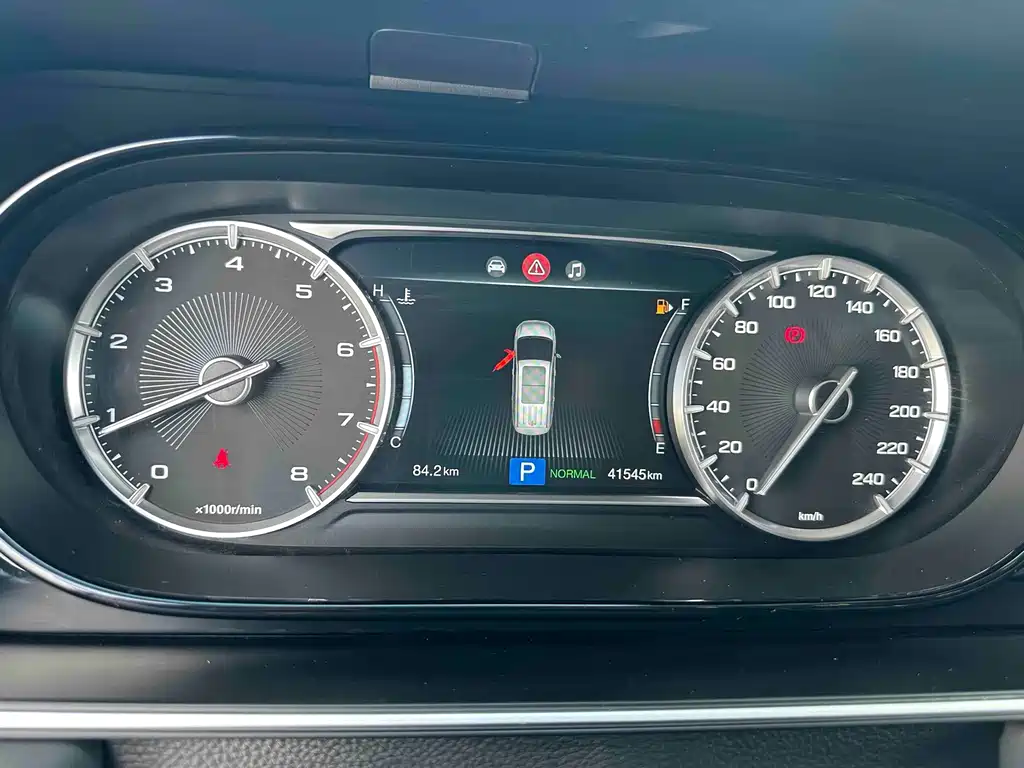 GAC Trumpchi M6 2022 — фото 13