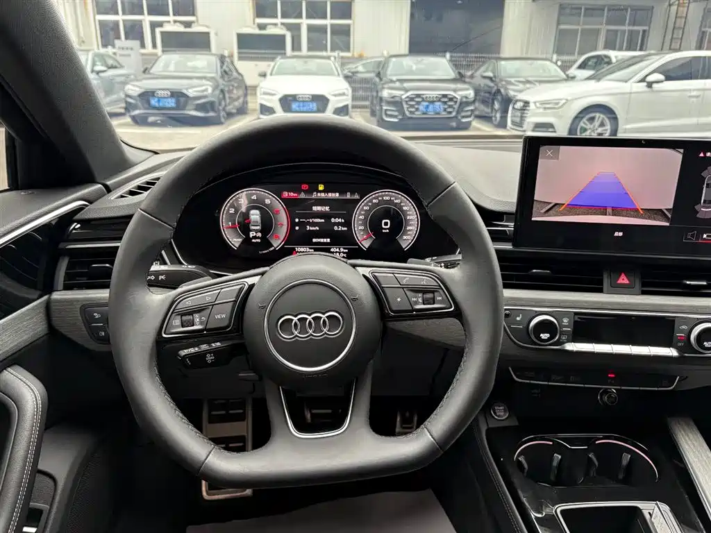 Audi A4L 2023 — фото 17