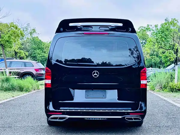 Mercedes-Benz Vito 2023