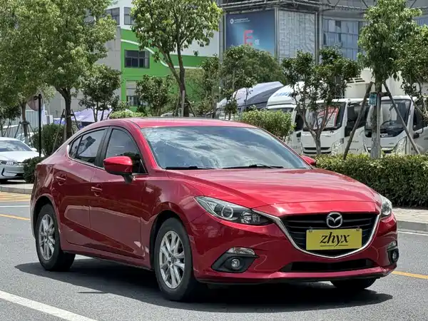 Mazda 3 Axela 2016