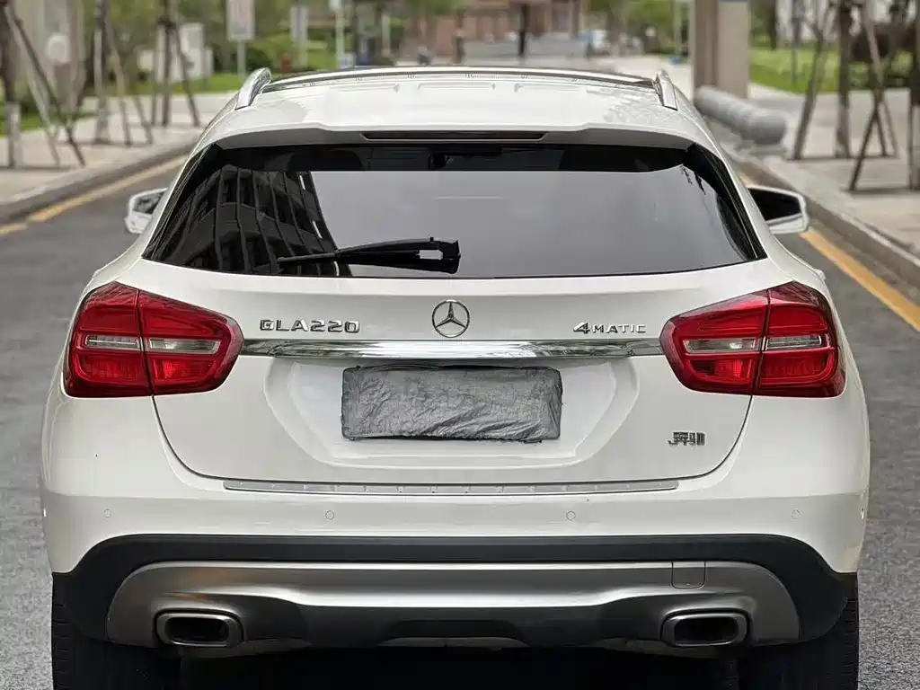 Mercedes-Benz GLA 2016