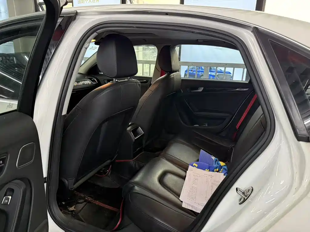 Audi A4L 2014