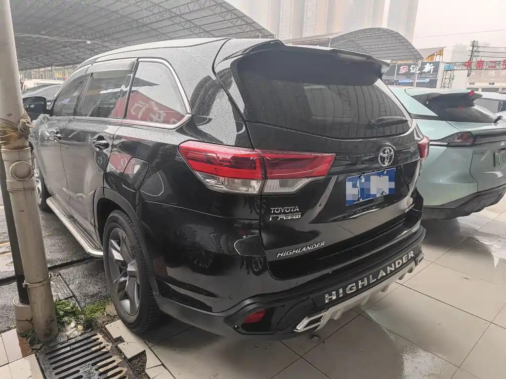 Toyota Highlander 2018 — фото 9