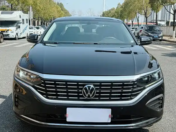 Volkswagen Passat 2024