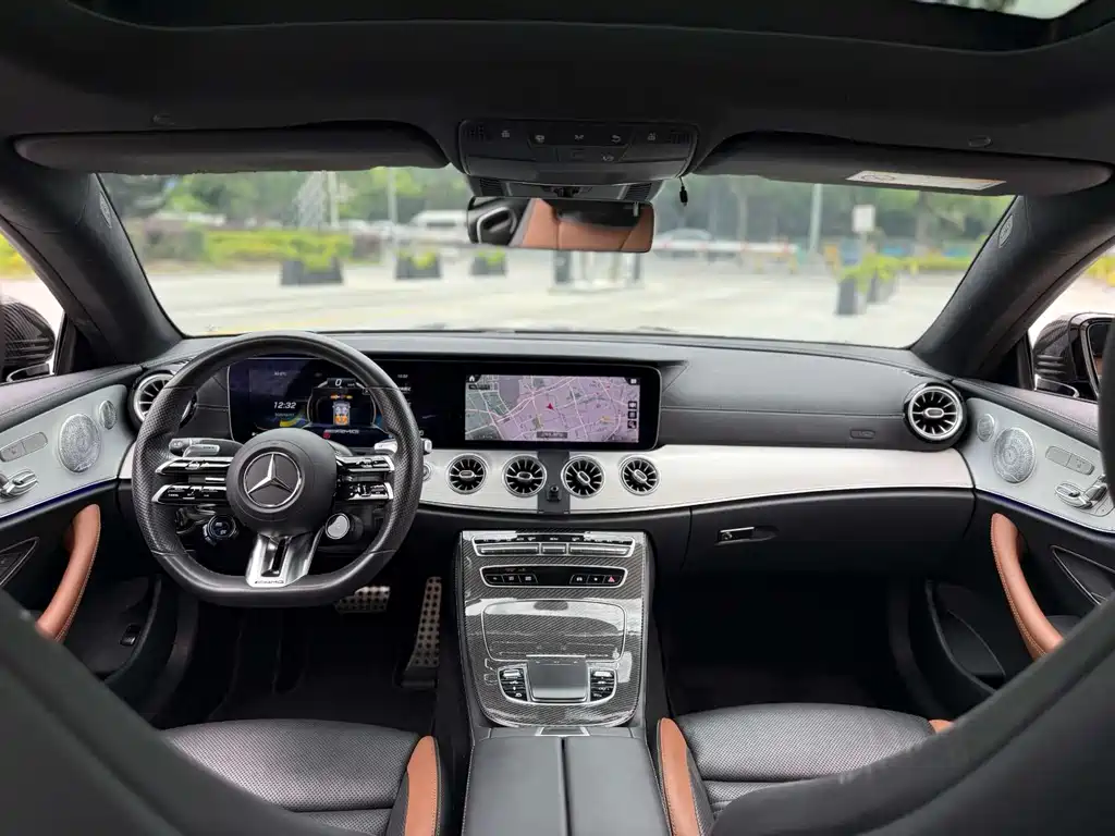 Mercedes-Benz E-Class AMG 2021 — фото 4