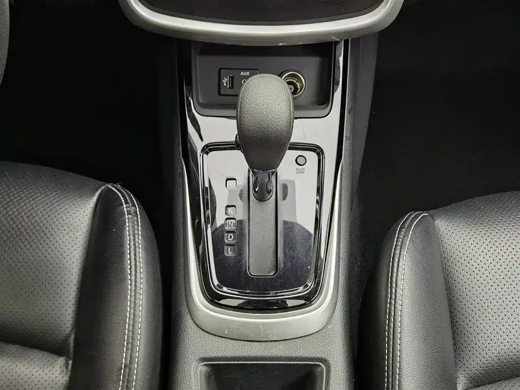 Nissan Tiida 2021 — фото 13
