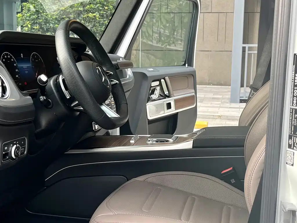 Mercedes-Benz G-Class 2025 — фото 13