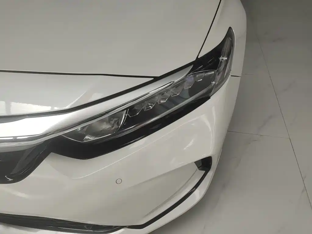 Honda Inspire 2022 — фото 24