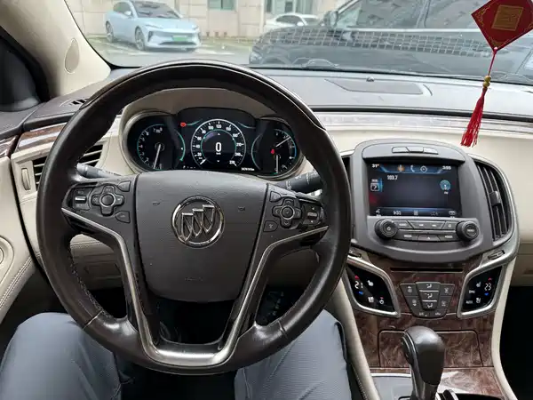 Buick LaCrosse 2014