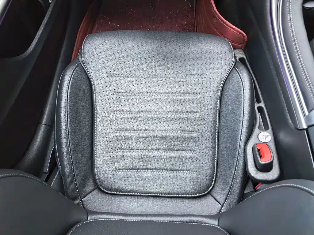 Mercedes-Benz C-Class 2022 — фото 15