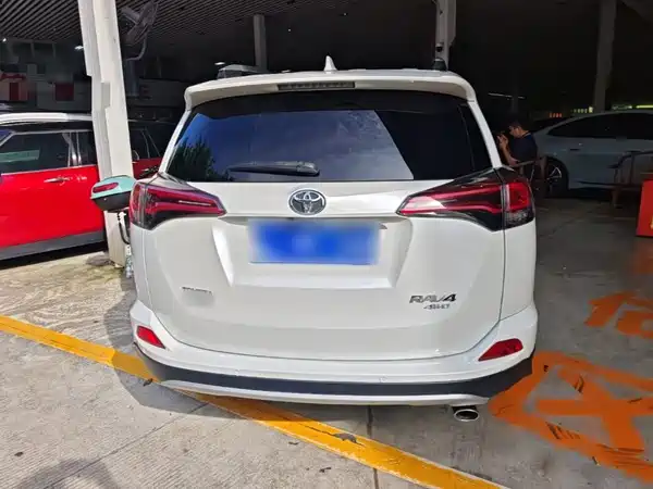Toyota RAV4 2016