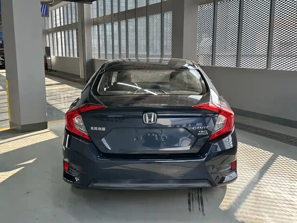Honda Civic 2016 — фото 4