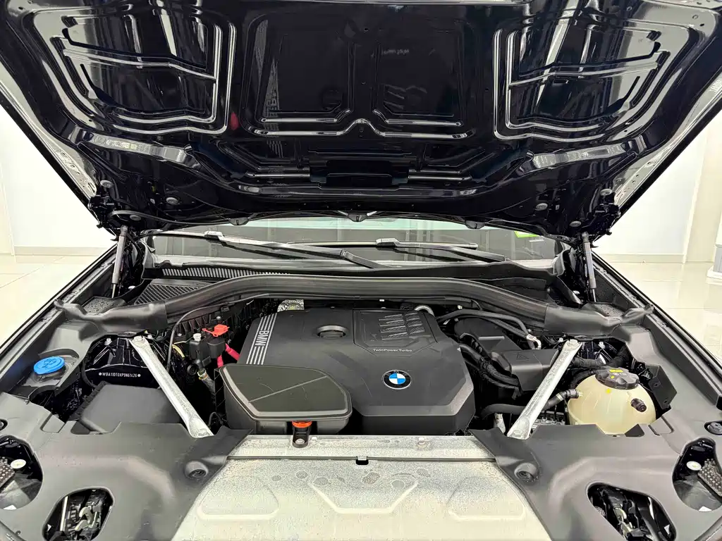 BMW X4 2022 — фото 21