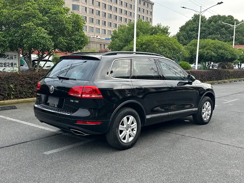 Volkswagen Touareg 2014