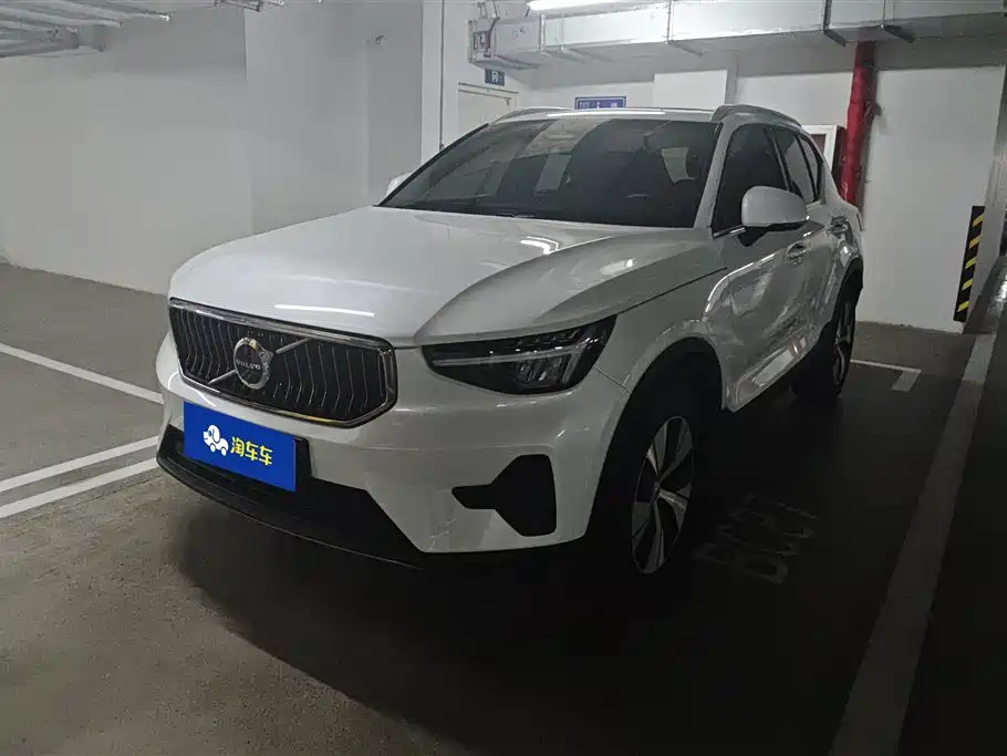 Volvo XC40 2023