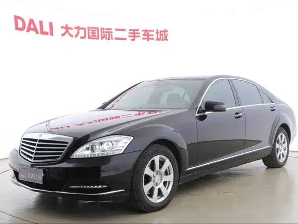 Mercedes-Benz S-Class 2012