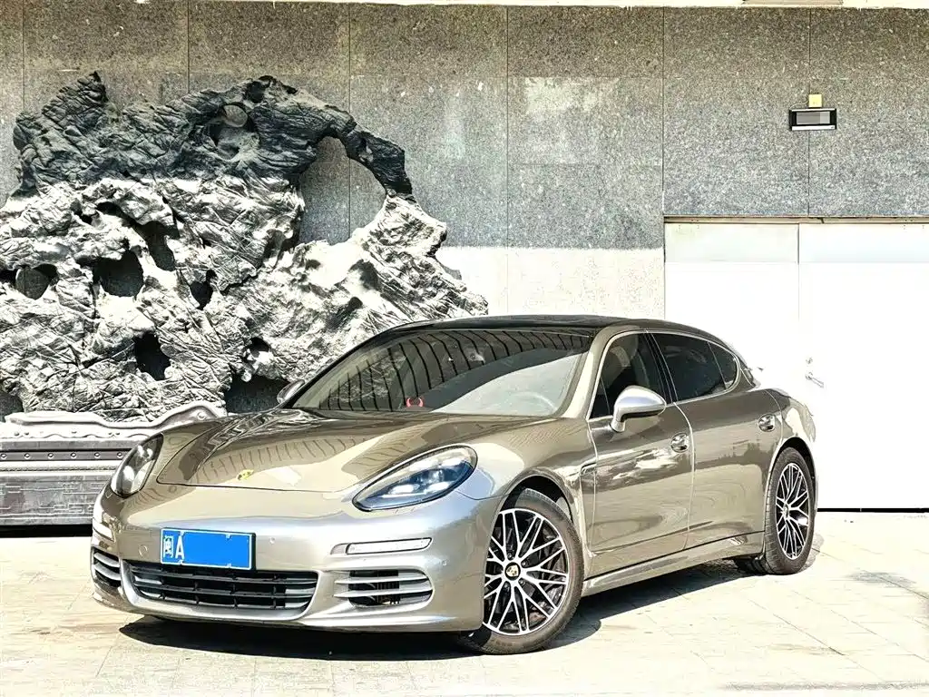 Porsche Panamera 2016 — фото 1