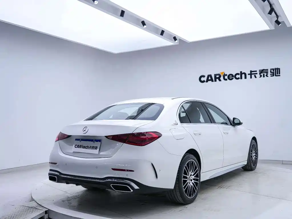Mercedes-Benz C-Class 2023 — фото 20