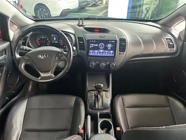 Kia K3 2016
