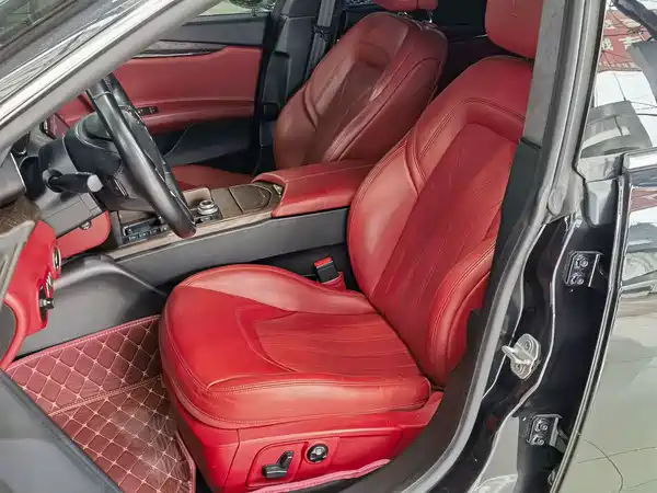 Maserati Quattroporte 2017