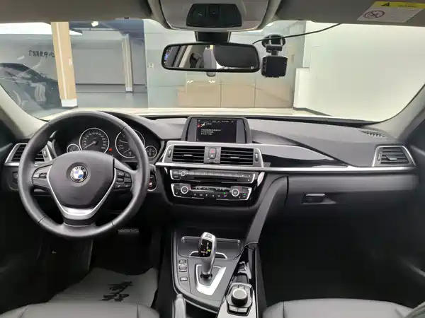 BMW 3 Series 2016
