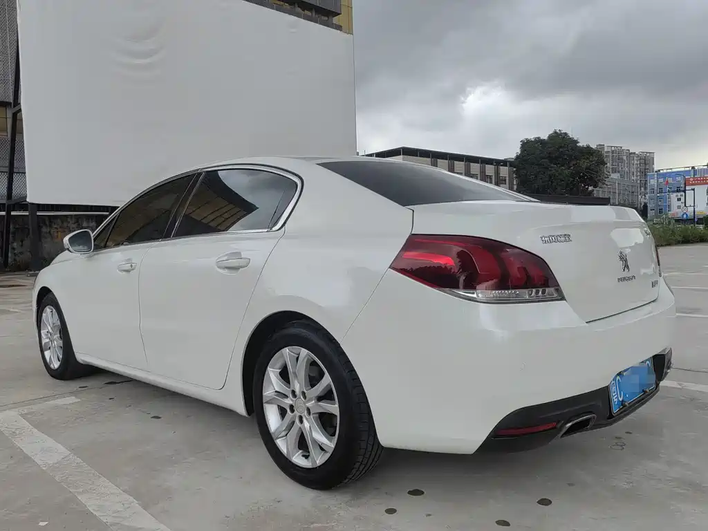 Peugeot 508 2015 — фото 14