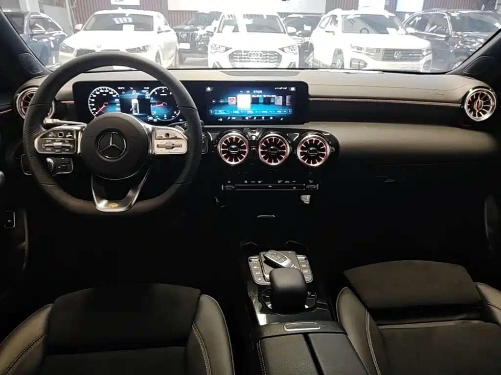 Mercedes-Benz A-Class 2023 — фото 10
