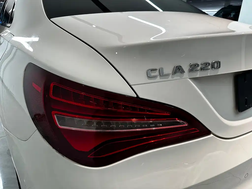Mercedes-Benz CLA 2017 — фото 16