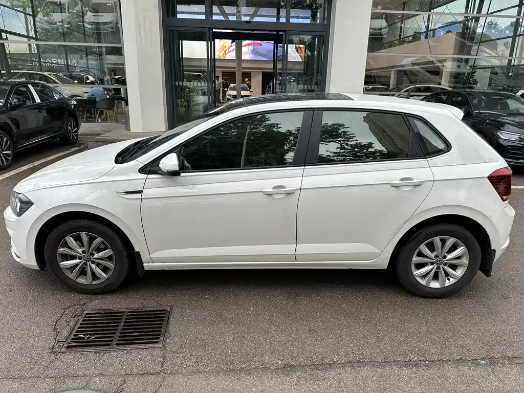 Volkswagen Polo 2021