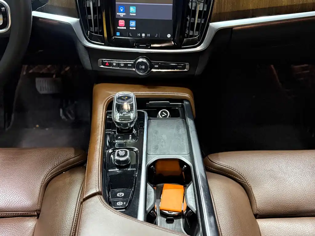 Volvo S90 2022 — фото 12