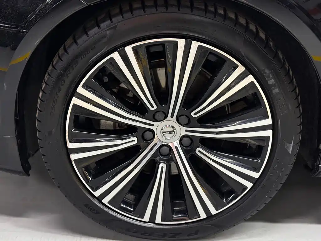 Volvo S90 2022 — фото 23