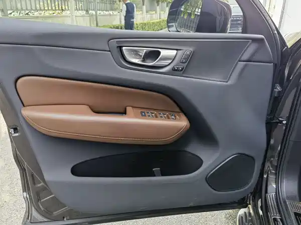 Volvo XC60 2023
