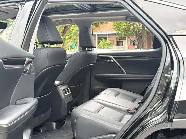 Lexus RX 2022